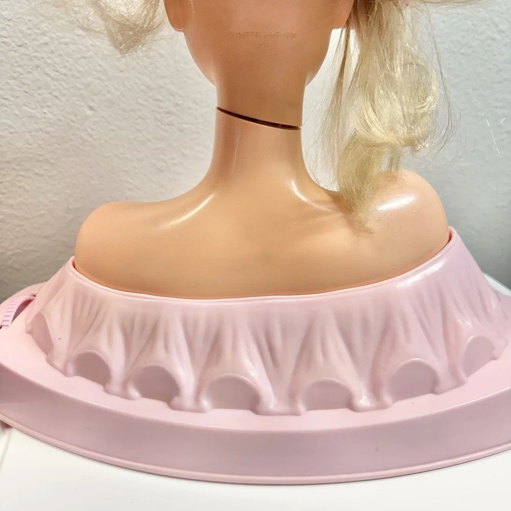 Vintage Mattel Barbie Pose Me Pretty Styling Head 1983 Pink Base Blonde‎ Hair